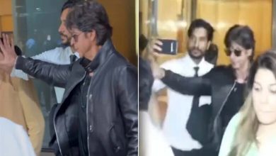 Shahrukh Khan selfie with him